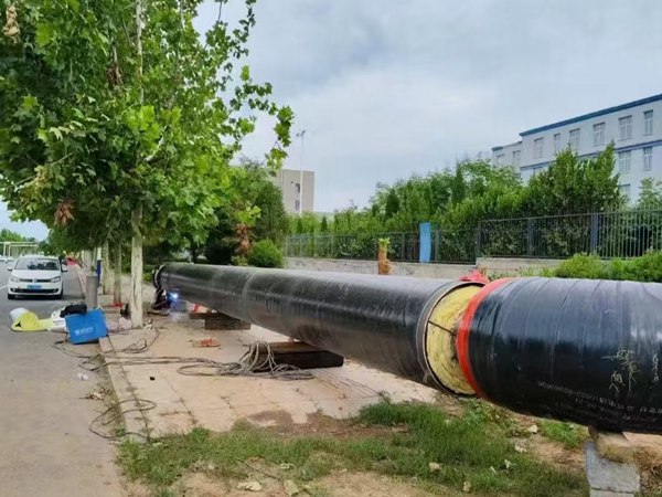 钢套钢蒸汽保温管施工现场